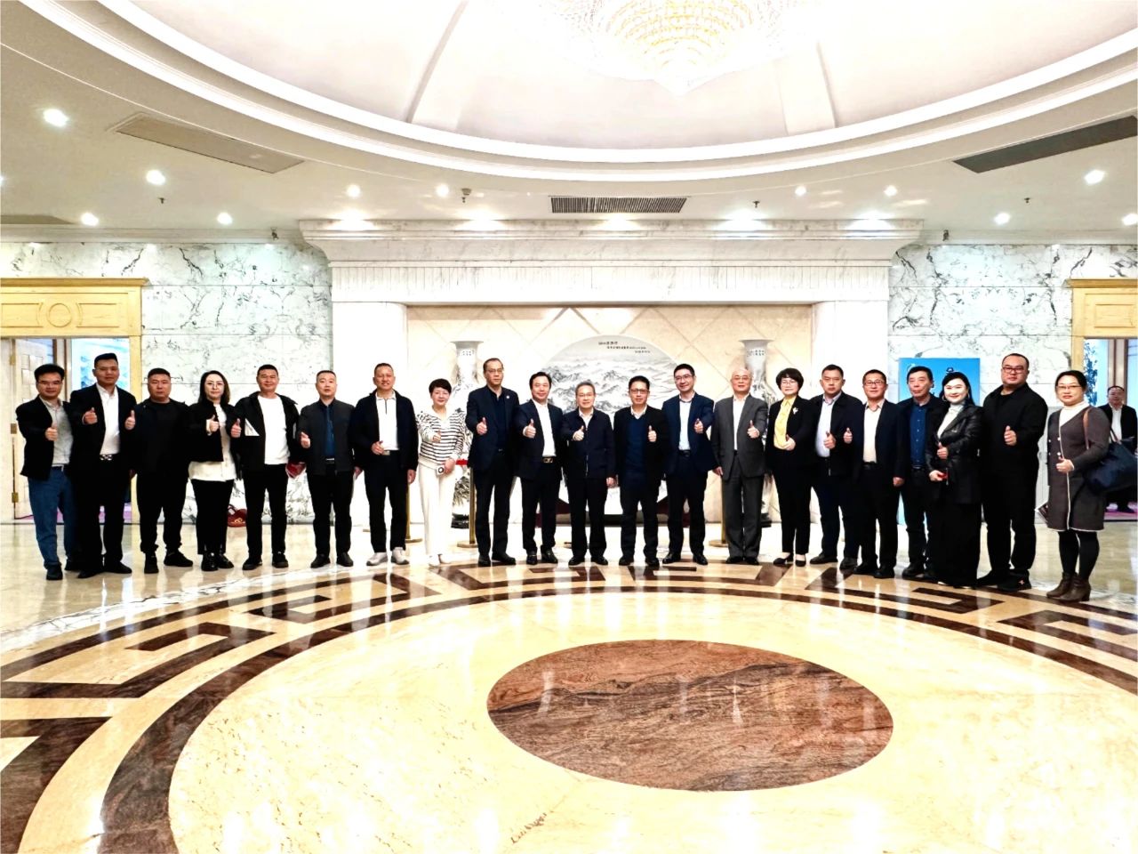 【協(xié)會(huì)動(dòng)態(tài)】市工商聯(lián)組織企業(yè)家赴汕頭、潮州參加“百會(huì)助百縣 萬(wàn)企興萬(wàn)村” 暨助力產(chǎn)業(yè)轉(zhuǎn)移投資考察活動(dòng)